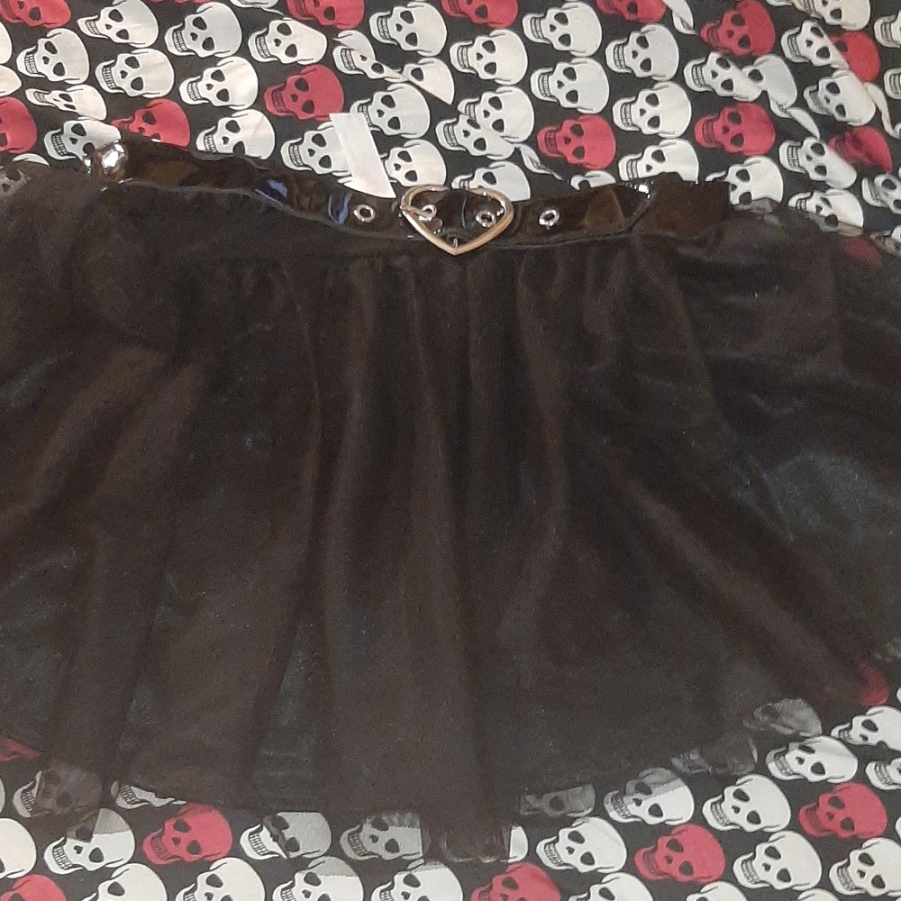 Heart belt mini skirt sugar thrillz